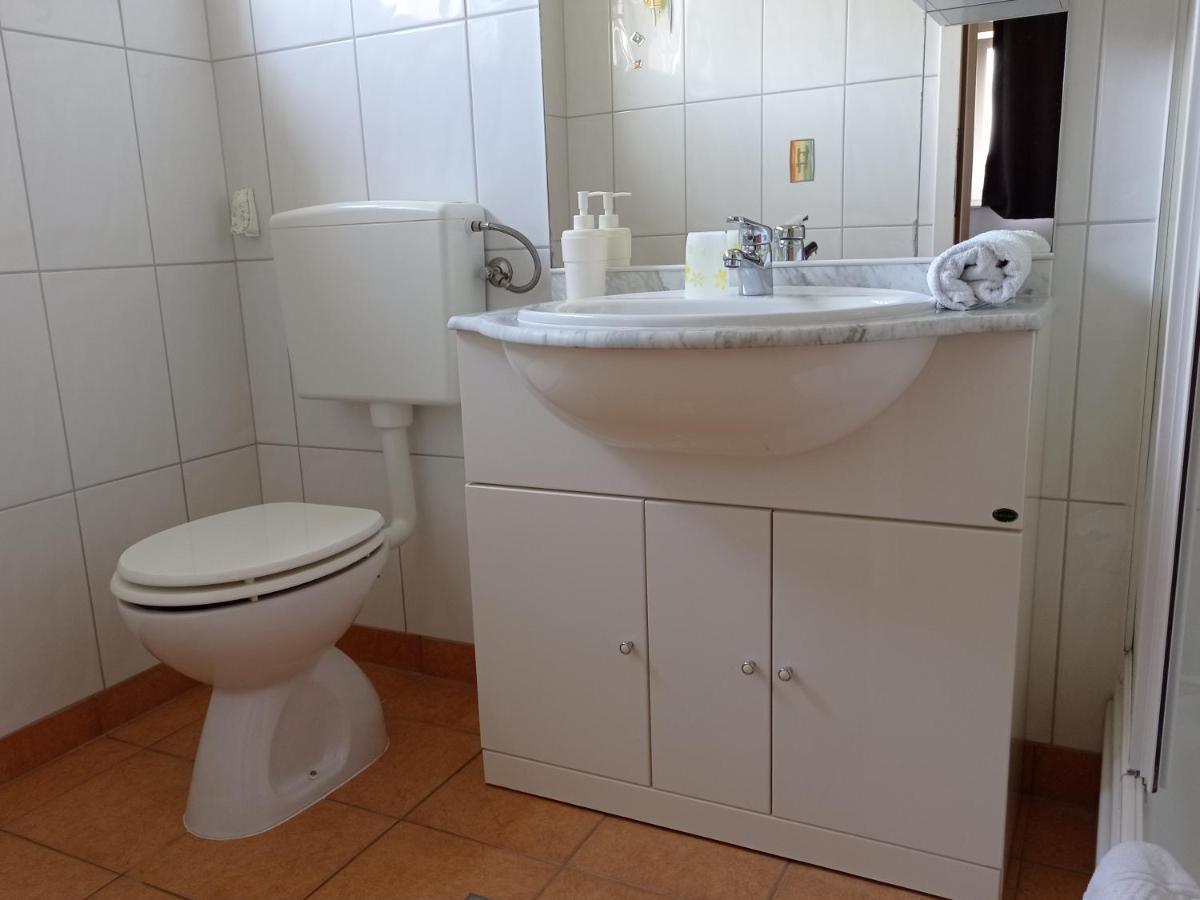 Apartmani Barisic Trogir Exterior foto